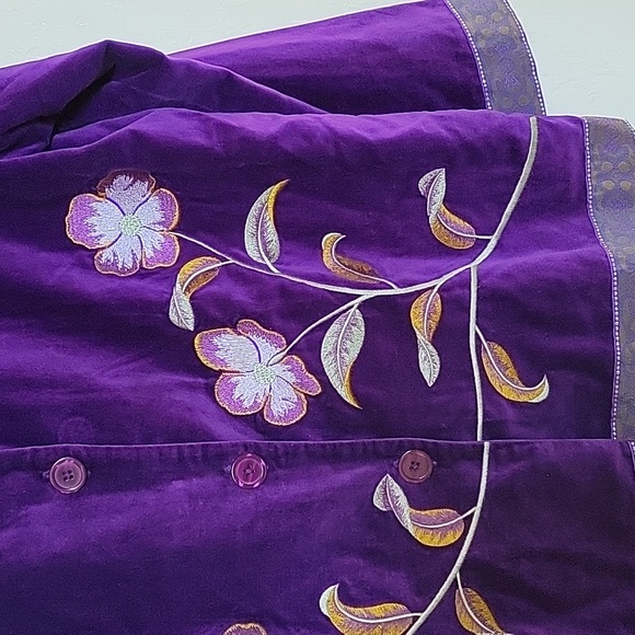 Velvet Jacket - Picture 2 of 12